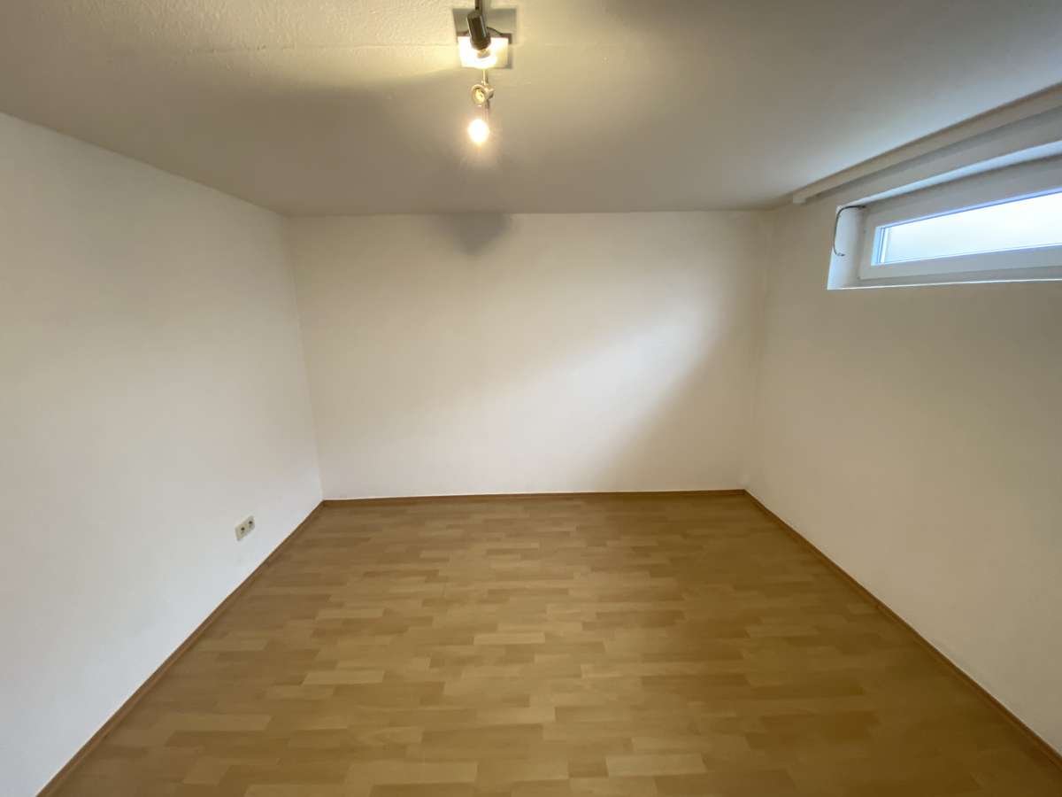 Ramstein-Miesenbach - 3 ZKB, Einbauküche, Tageslichtbad - Foto 2